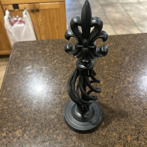 Hobby lobby fleur de lis - lobby,