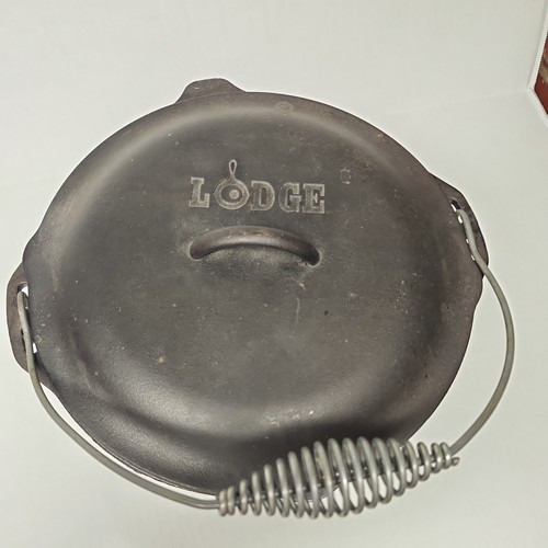 Lodge cast iron dutch oven - #10,