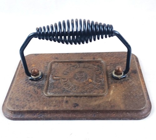 Lodge cast iron - lodge, press
